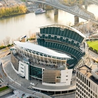 Pogled iz ptičje perspektive na nogometni stadion, Stadion Paul Braun, Cincinnati, Okrug Hamilton, Ohio, SAD tiskanje plakata